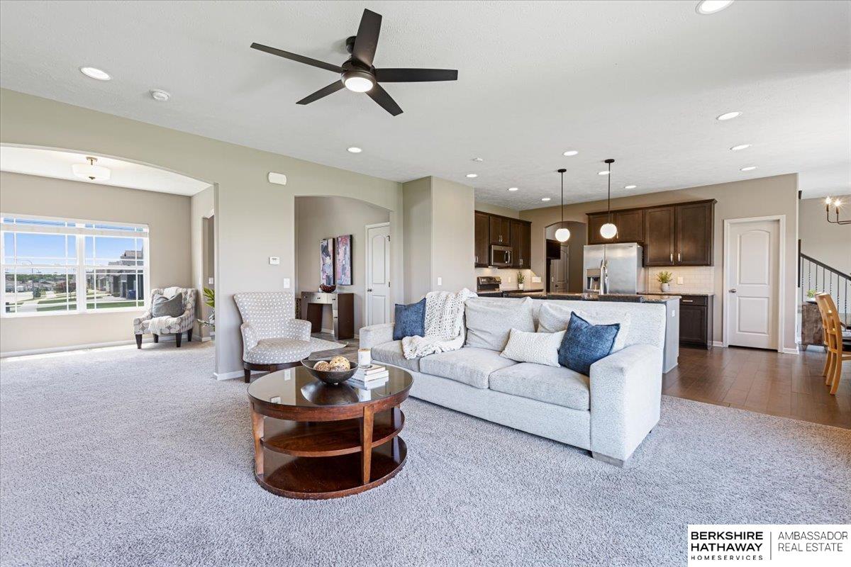 Omaha, Nebraska 68022, United States, 5 Bedrooms Bedrooms, ,4 BathroomsBathrooms,Residential,Active,101939