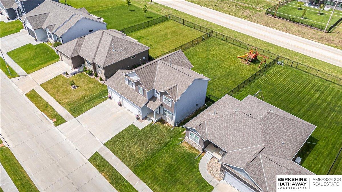 Omaha, Nebraska 68022, United States, 5 Bedrooms Bedrooms, ,4 BathroomsBathrooms,Residential,Active,101939