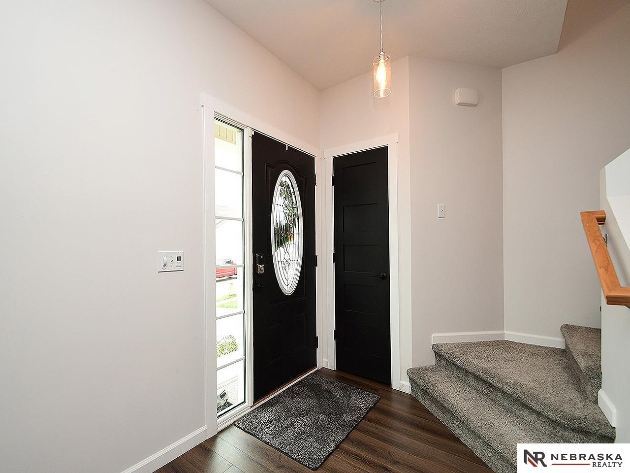 Bennington, Nebraska 68007, United States, 5 Bedrooms Bedrooms, ,3 BathroomsBathrooms,Residential,Active,216288