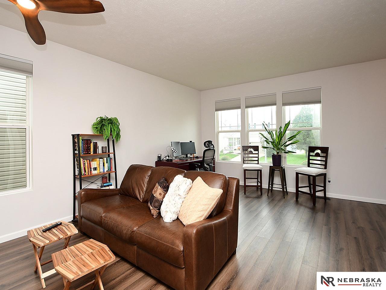 Bennington, Nebraska 68007, United States, 5 Bedrooms Bedrooms, ,3 BathroomsBathrooms,Residential,Active,216288