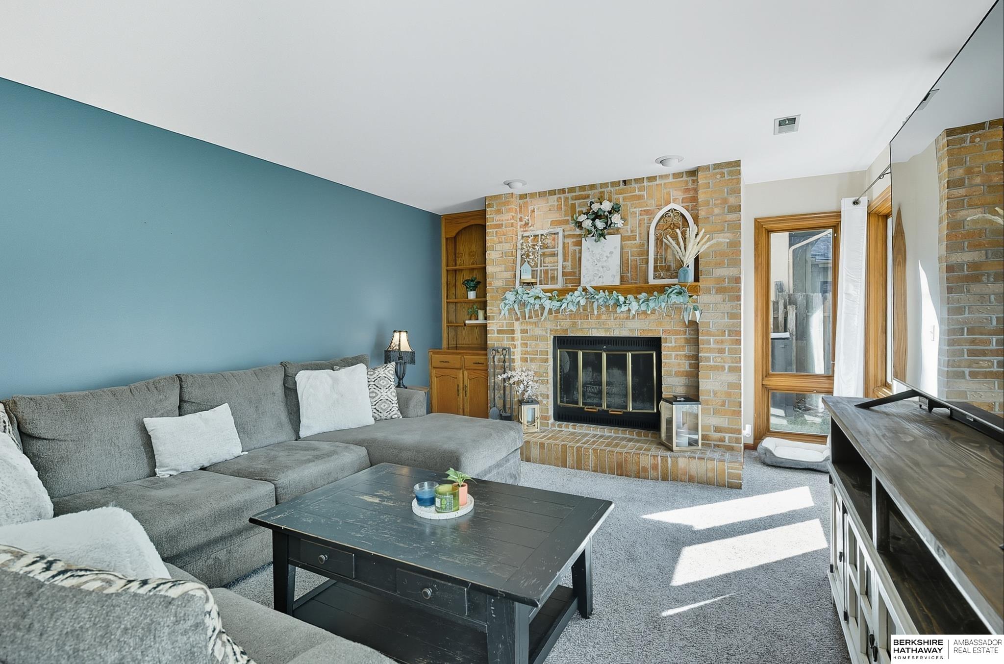 Omaha, Nebraska 68118, United States, 4 Bedrooms Bedrooms, ,2 BathroomsBathrooms,Residential,Active,211895