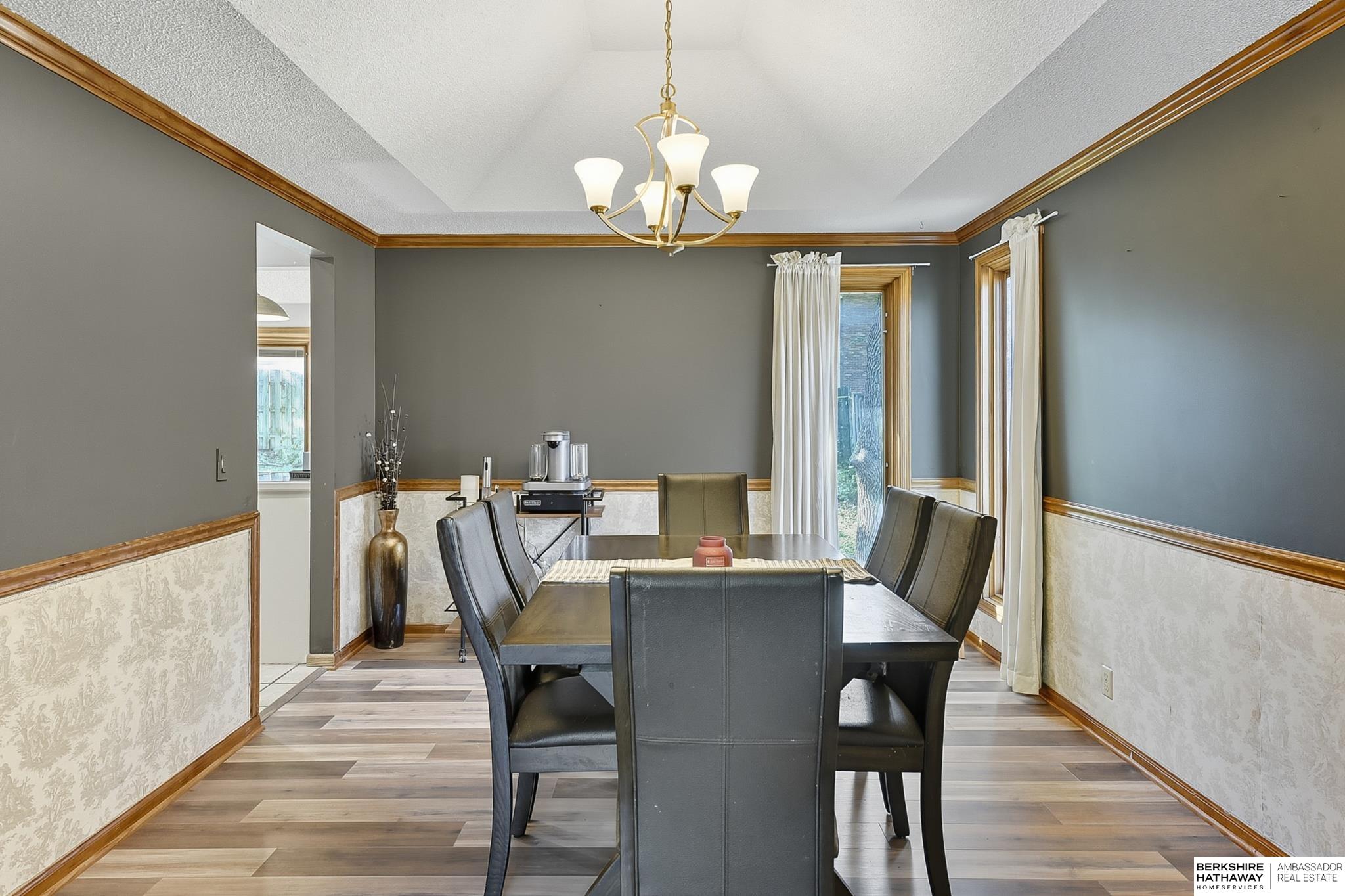 Omaha, Nebraska 68118, United States, 4 Bedrooms Bedrooms, ,2 BathroomsBathrooms,Residential,Active,211895