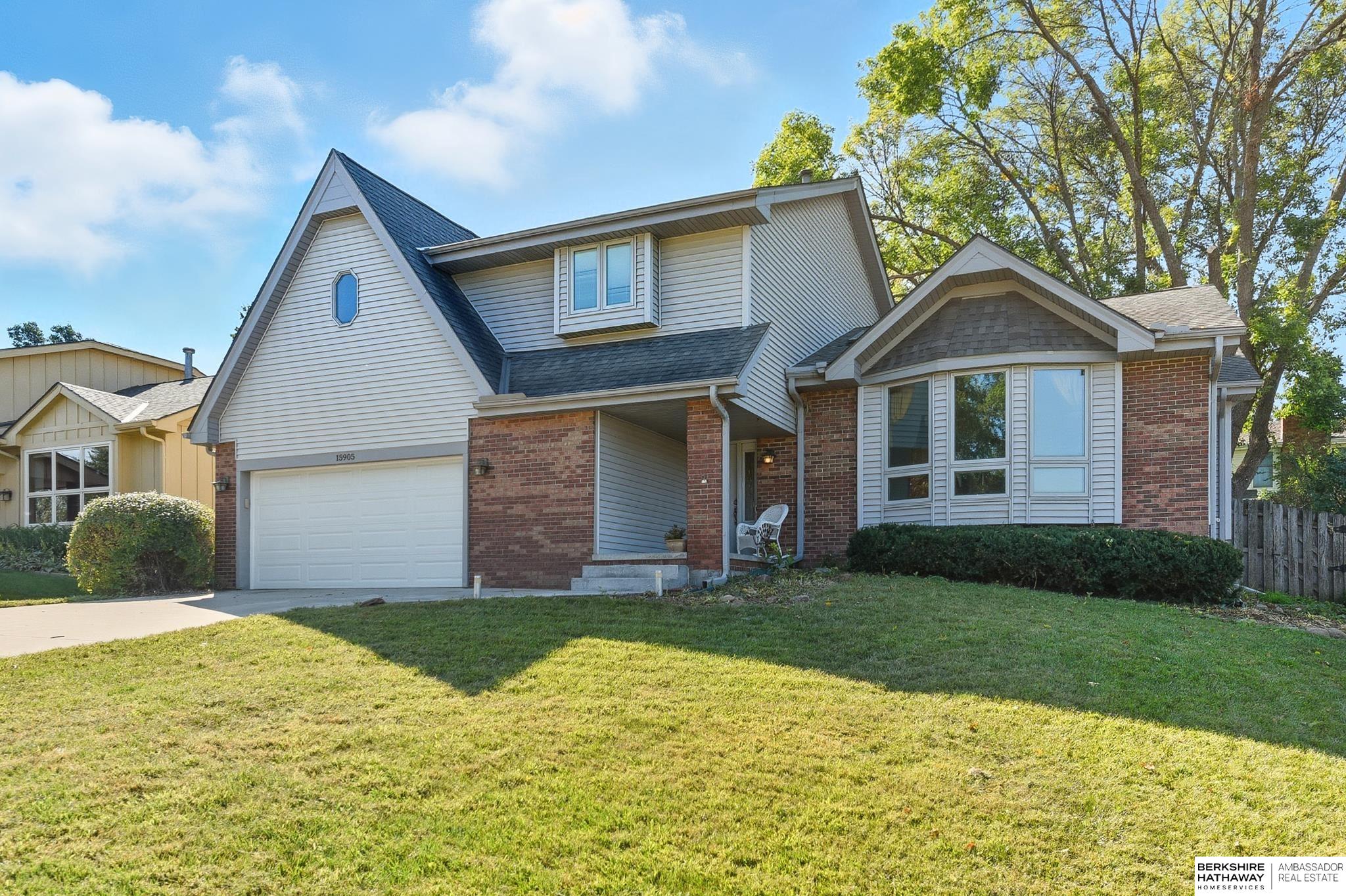 Omaha, Nebraska 68118, United States, 4 Bedrooms Bedrooms, ,2 BathroomsBathrooms,Residential,Active,211895