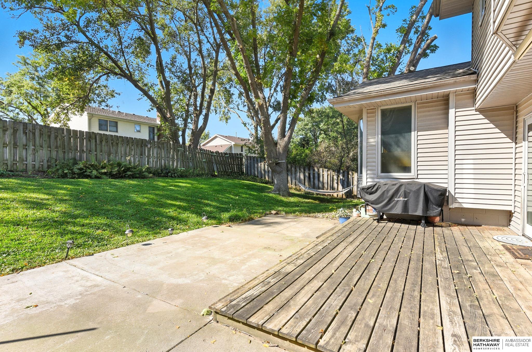 Omaha, Nebraska 68118, United States, 4 Bedrooms Bedrooms, ,2 BathroomsBathrooms,Residential,Active,211895