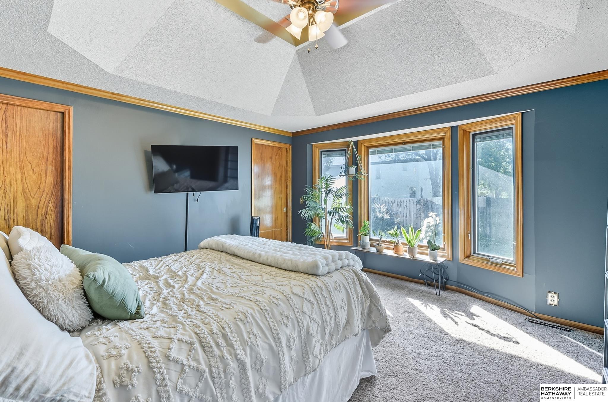 Omaha, Nebraska 68118, United States, 4 Bedrooms Bedrooms, ,2 BathroomsBathrooms,Residential,Active,211895