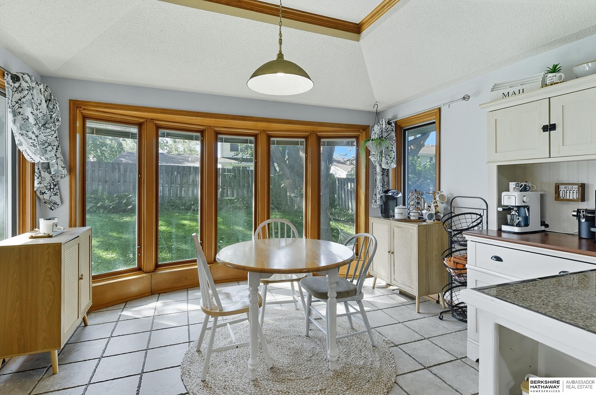 Omaha, Nebraska 68118, United States, 4 Bedrooms Bedrooms, ,2 BathroomsBathrooms,Residential,Active,211895