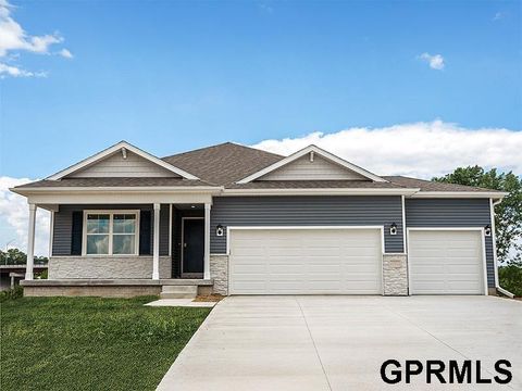 Photo of 17073 Craig Street, Bennington, NE 68007 (MLS # 22527505)