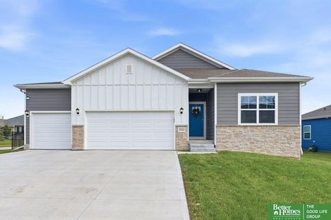 Photo of 10903 S 176 Street, Omaha, NE 68136 (MLS # 22535213)