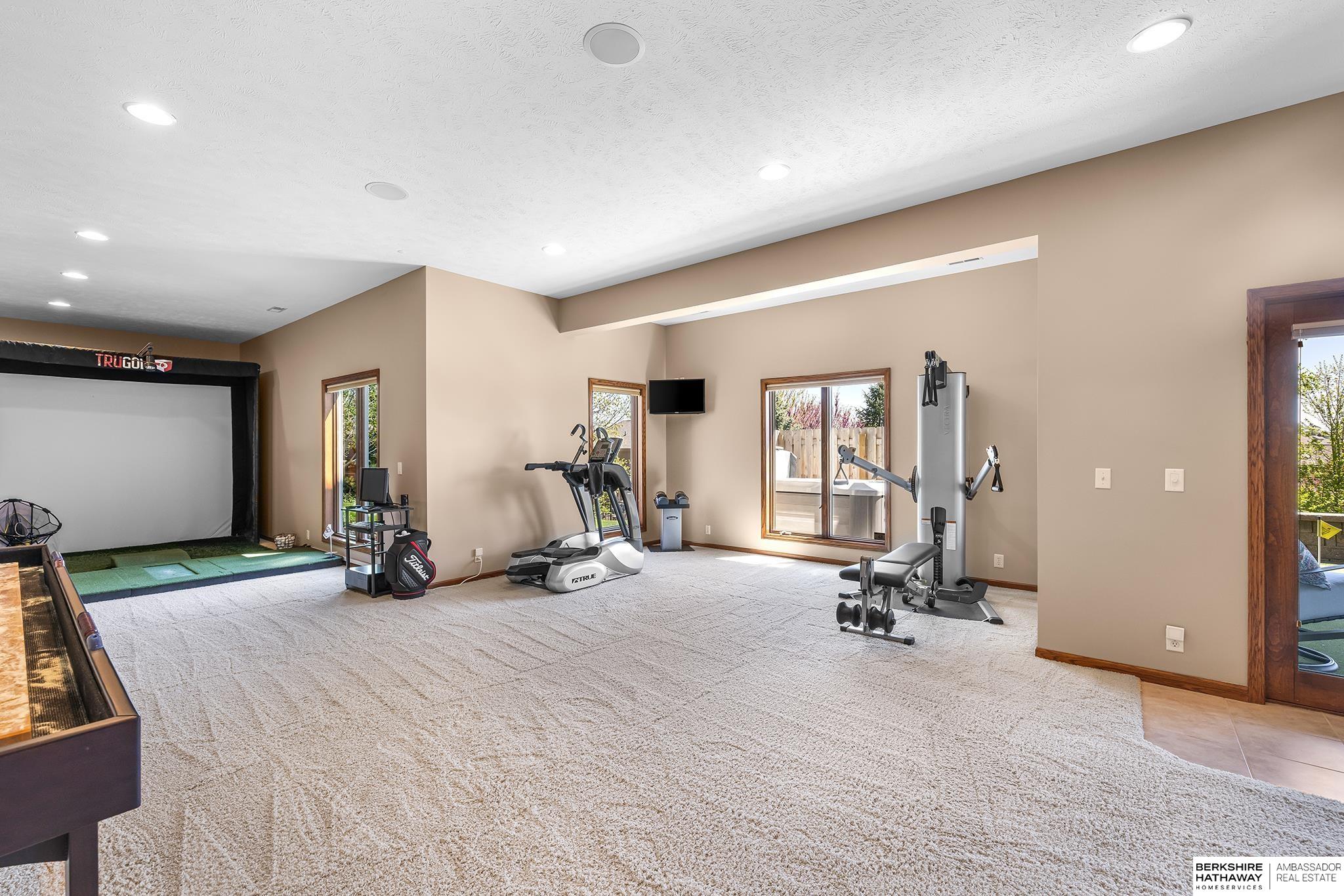 Omaha, Nebraska 68130, United States, 3 Bedrooms Bedrooms, ,3 BathroomsBathrooms,Residential,Pending,148969