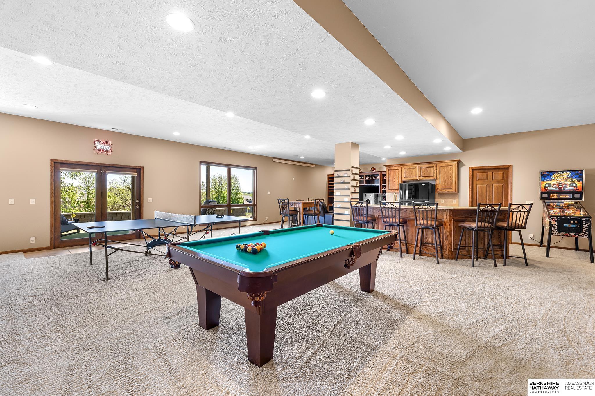 Omaha, Nebraska 68130, United States, 3 Bedrooms Bedrooms, ,3 BathroomsBathrooms,Residential,Pending,148969