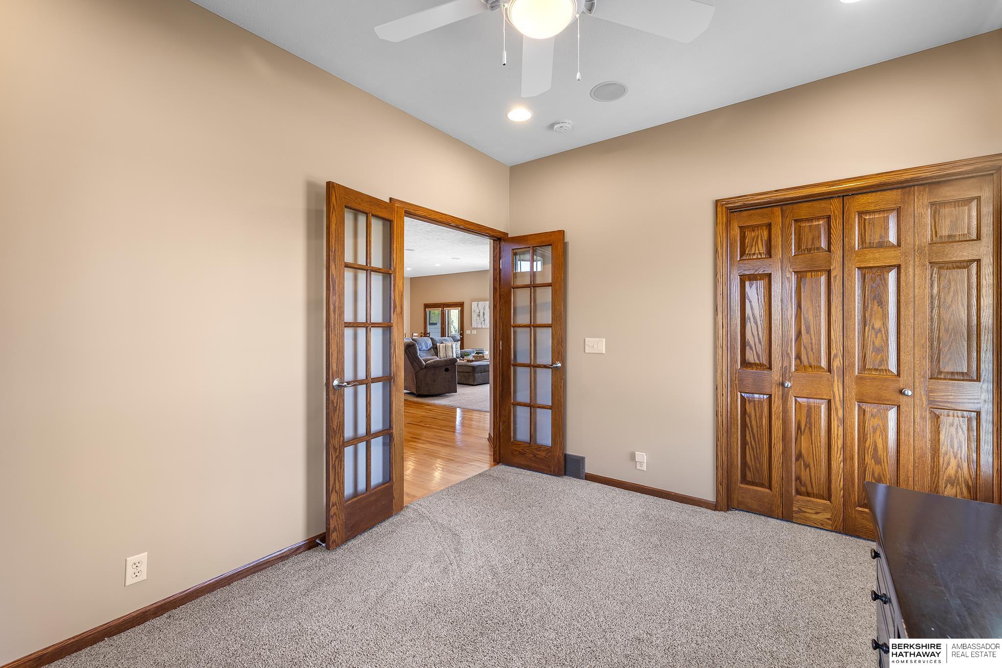 Omaha, Nebraska 68130, United States, 3 Bedrooms Bedrooms, ,3 BathroomsBathrooms,Residential,Pending,148969