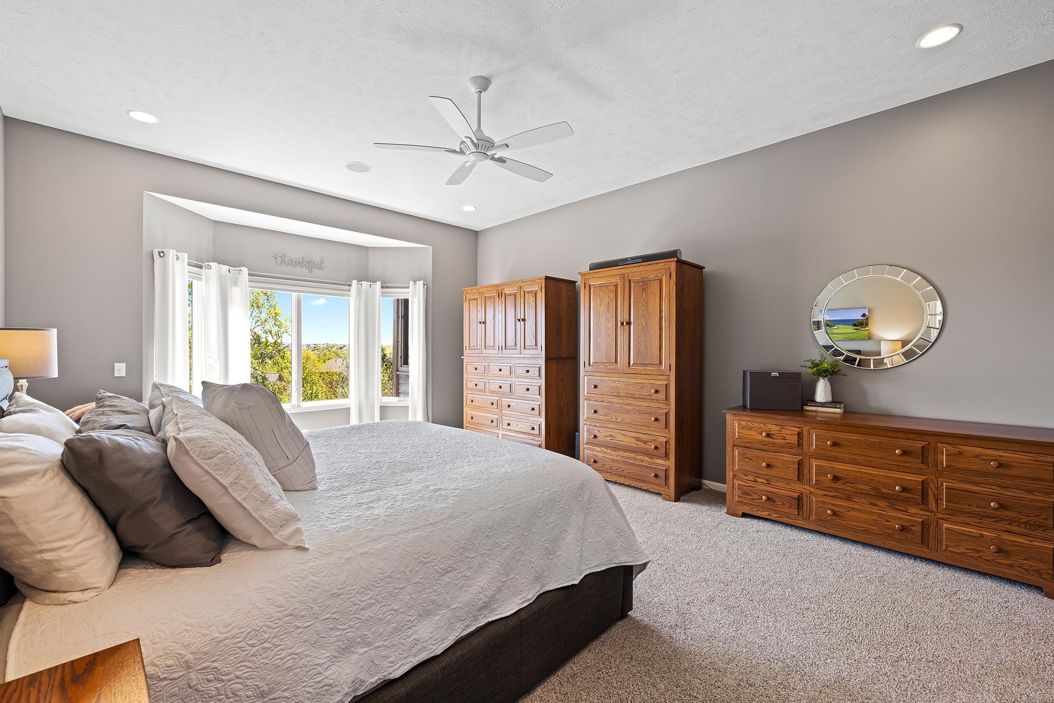 Omaha, Nebraska 68130, United States, 3 Bedrooms Bedrooms, ,3 BathroomsBathrooms,Residential,Pending,148969