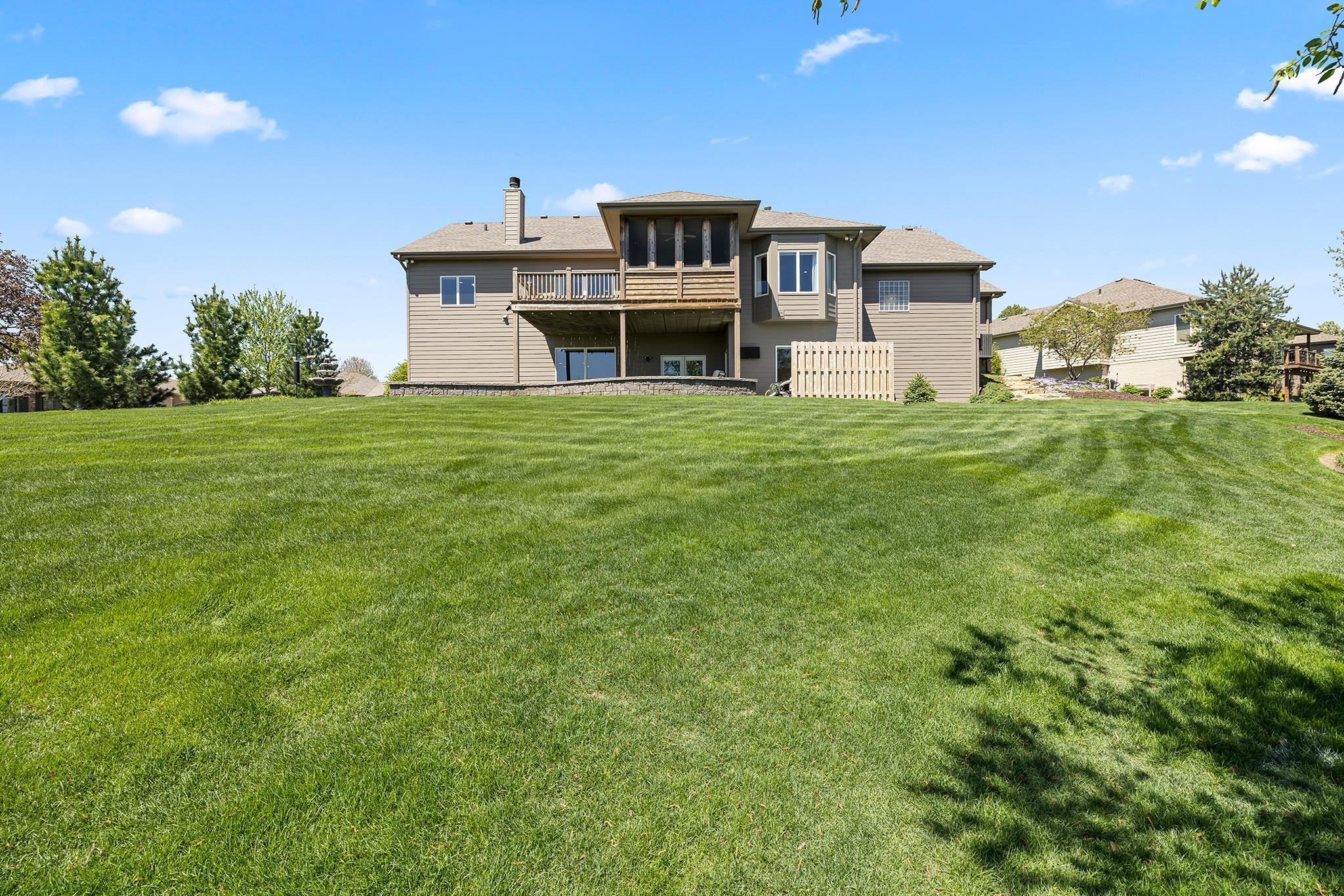 Omaha, Nebraska 68130, United States, 3 Bedrooms Bedrooms, ,3 BathroomsBathrooms,Residential,Pending,148969