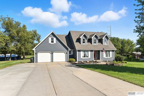 Photo of 18104 Murray Trail, Gretna, NE 68028 (MLS # 22527552)