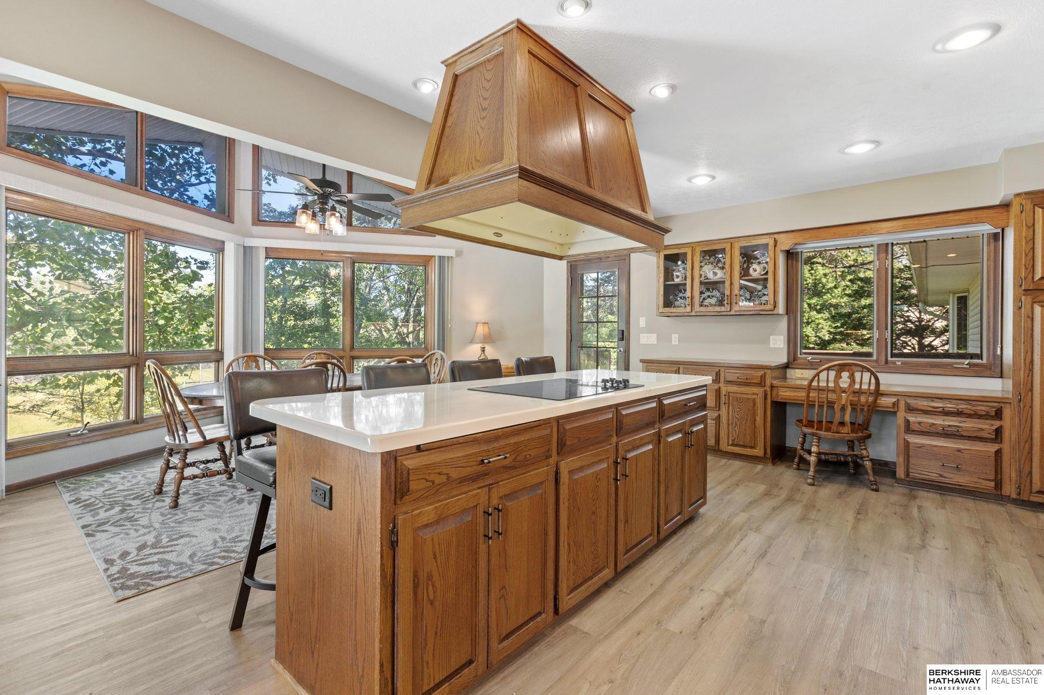 Springfield, Nebraska 68059, United States, 4 Bedrooms Bedrooms, ,3 BathroomsBathrooms,Residential,Pending,210976