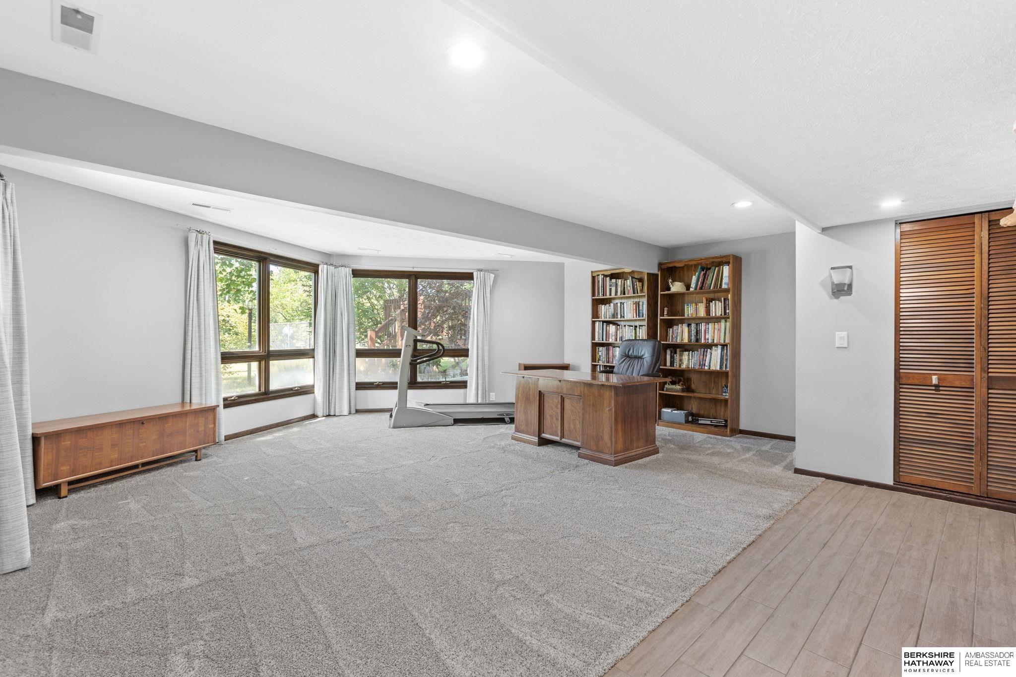 Springfield, Nebraska 68059, United States, 4 Bedrooms Bedrooms, ,3 BathroomsBathrooms,Residential,Pending,210976