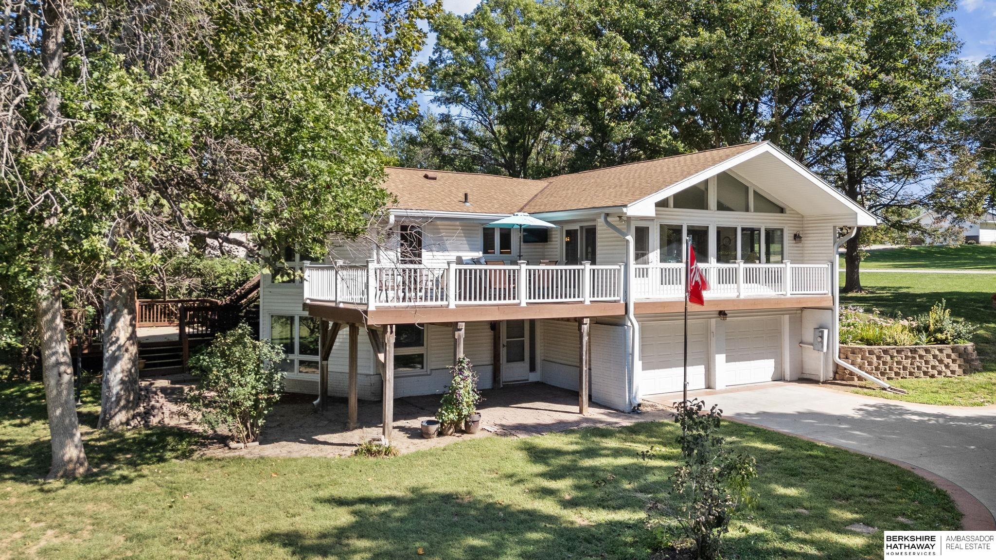 Springfield, Nebraska 68059, United States, 4 Bedrooms Bedrooms, ,3 BathroomsBathrooms,Residential,Pending,210976