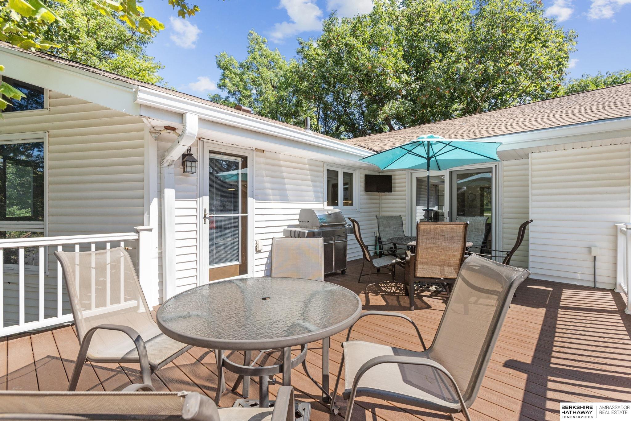 Springfield, Nebraska 68059, United States, 4 Bedrooms Bedrooms, ,3 BathroomsBathrooms,Residential,Pending,210976