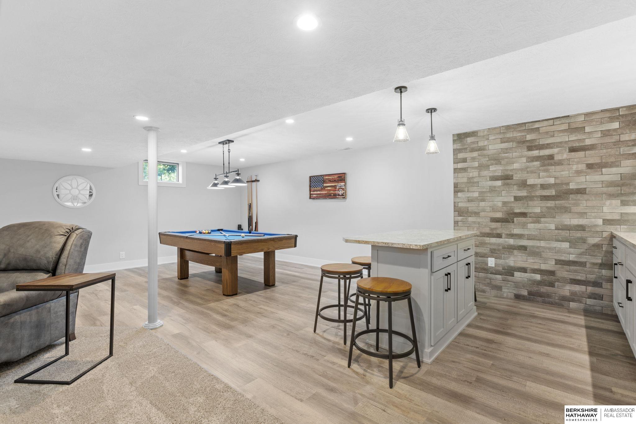 Springfield, Nebraska 68059, United States, 4 Bedrooms Bedrooms, ,3 BathroomsBathrooms,Residential,Pending,210976