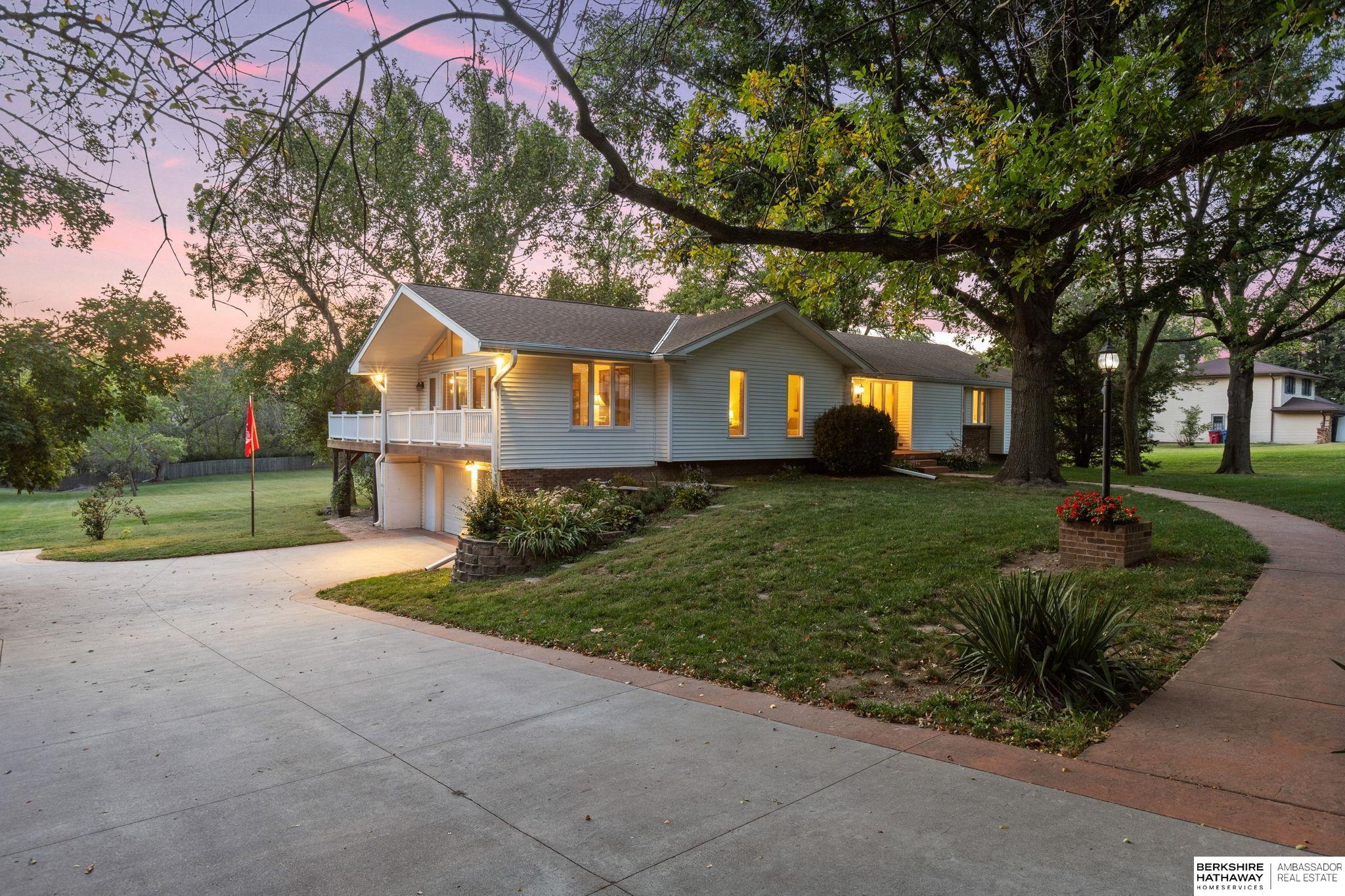 Springfield, Nebraska 68059, United States, 4 Bedrooms Bedrooms, ,3 BathroomsBathrooms,Residential,Pending,210976