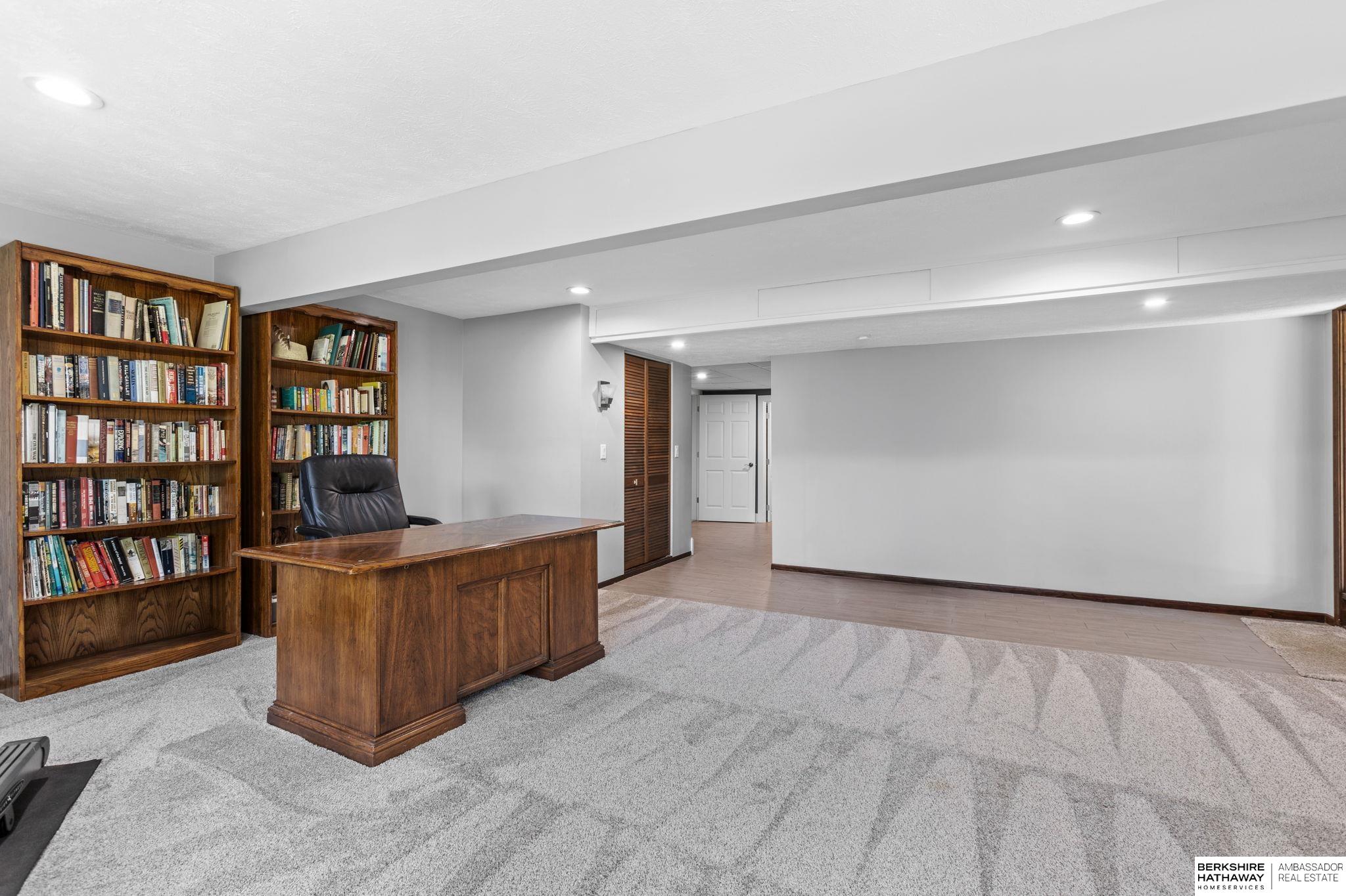 Springfield, Nebraska 68059, United States, 4 Bedrooms Bedrooms, ,3 BathroomsBathrooms,Residential,Pending,210976