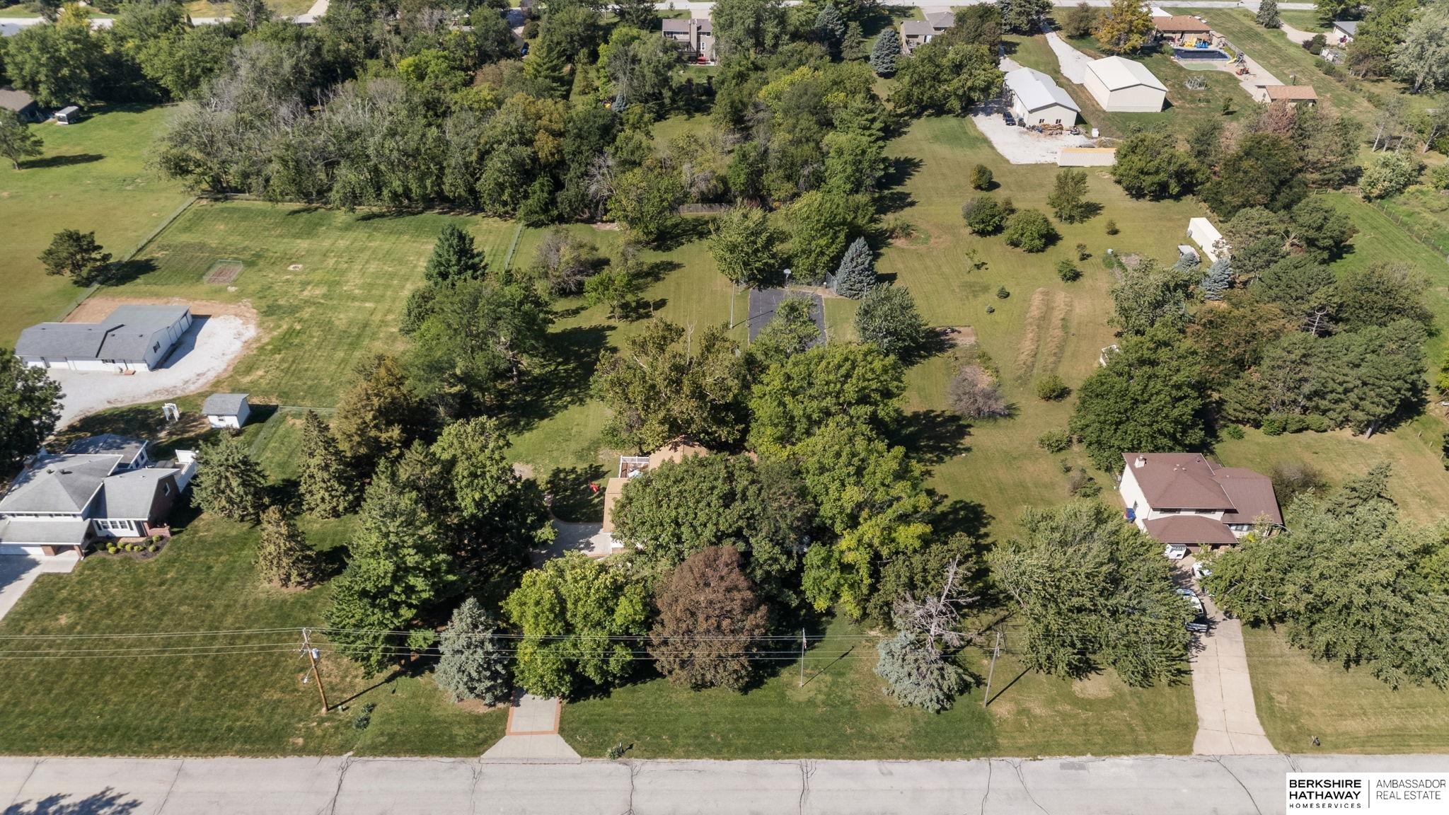 Springfield, Nebraska 68059, United States, 4 Bedrooms Bedrooms, ,3 BathroomsBathrooms,Residential,Pending,210976