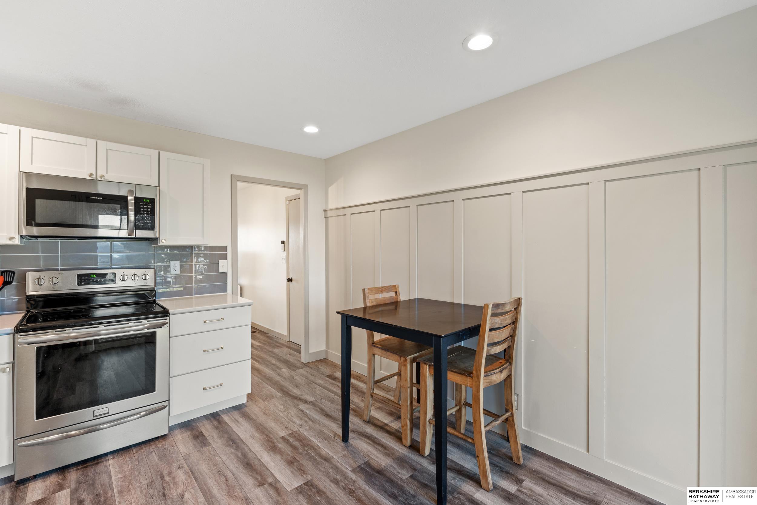 Lincoln, Nebraska 68507, United States, 3 Bedrooms Bedrooms, ,2 BathroomsBathrooms,Residential,Pending,128734