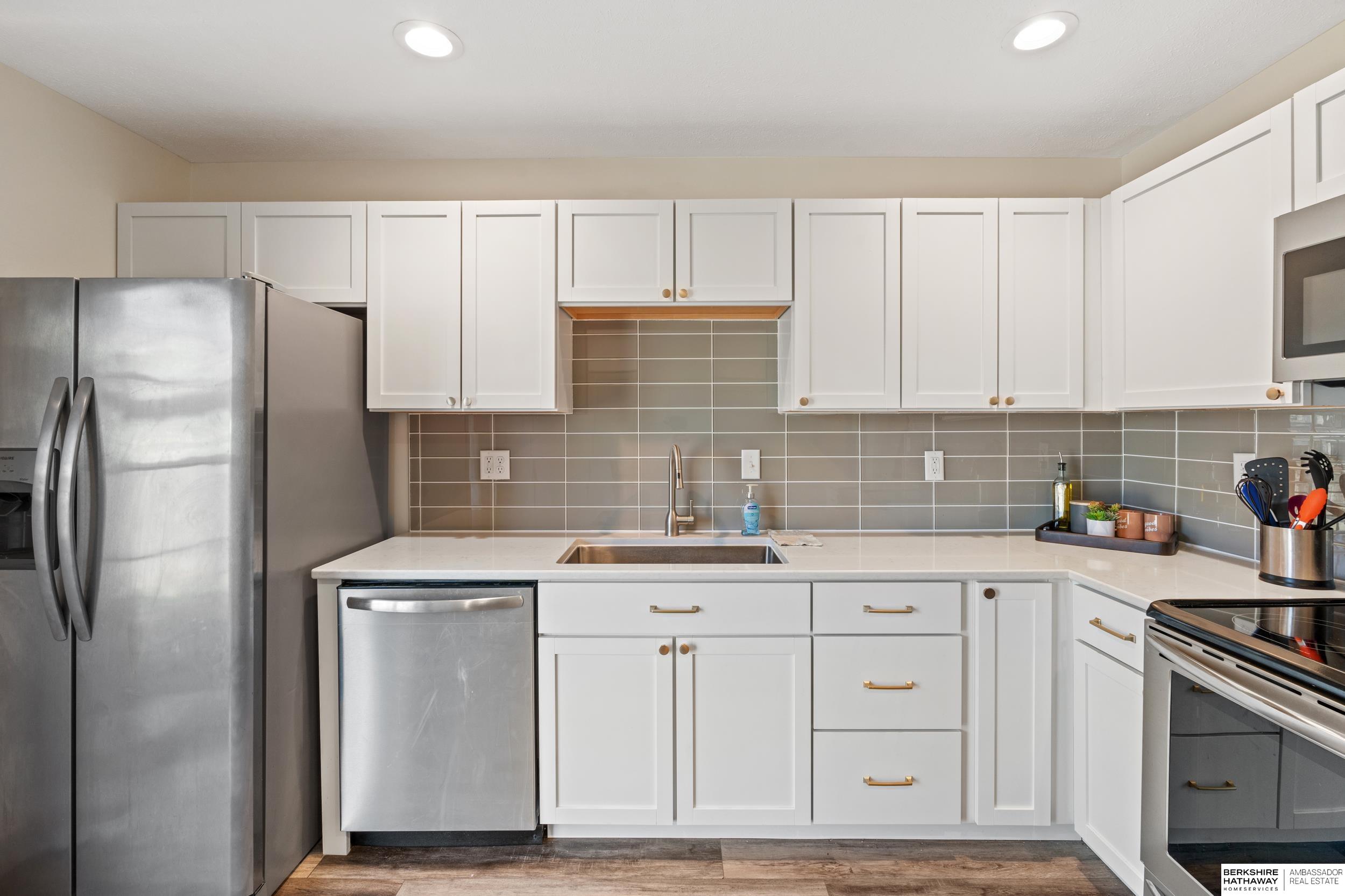 Lincoln, Nebraska 68507, United States, 3 Bedrooms Bedrooms, ,2 BathroomsBathrooms,Residential,Pending,128734