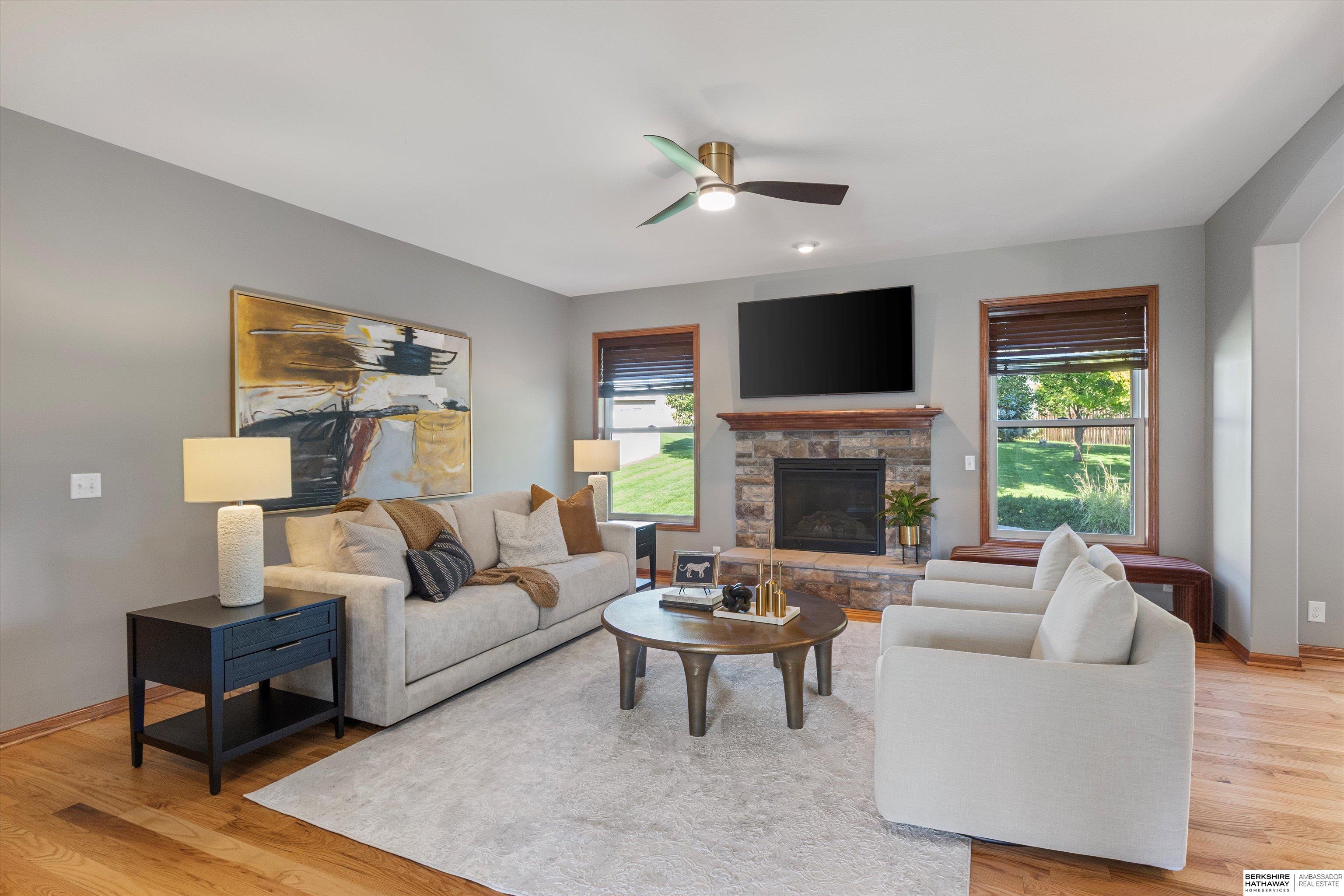 Omaha, Nebraska 68136, United States, 5 Bedrooms Bedrooms, ,3 BathroomsBathrooms,Residential,Active,226141