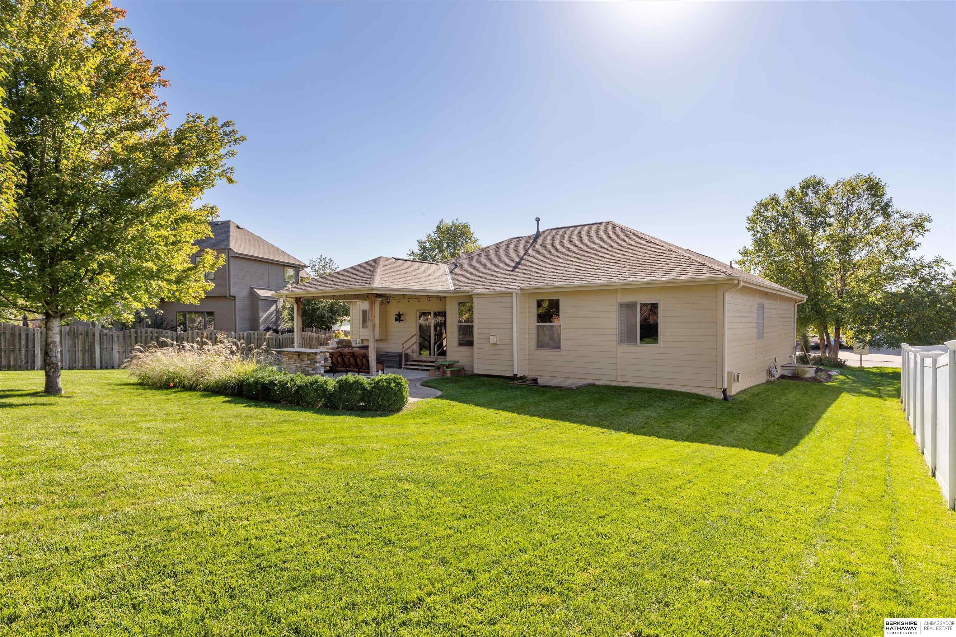 Omaha, Nebraska 68136, United States, 5 Bedrooms Bedrooms, ,3 BathroomsBathrooms,Residential,Active,226141