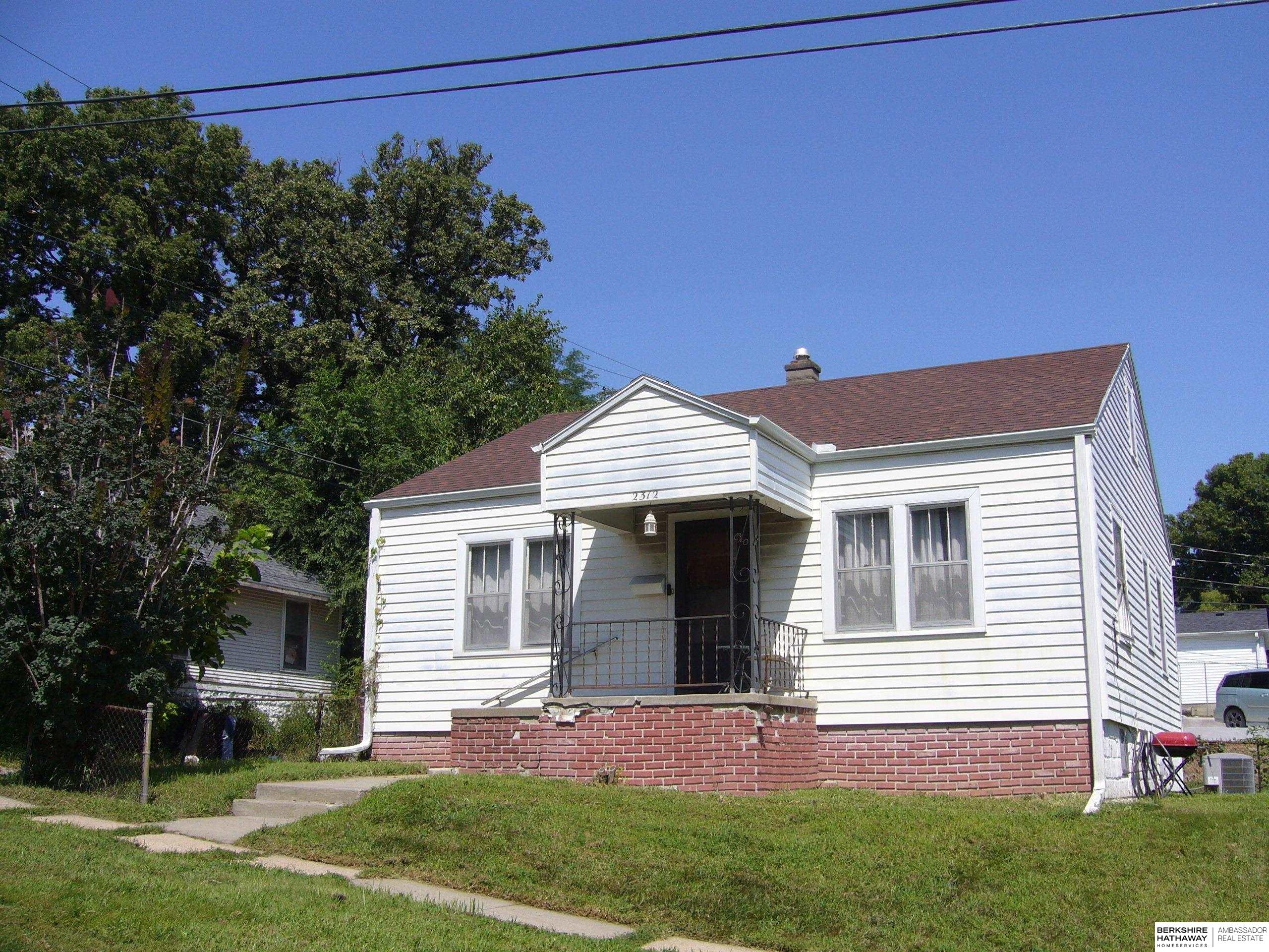 Omaha, Nebraska 68107, United States, 2 Bedrooms Bedrooms, ,1 BathroomBathrooms,Residential,Pending,197276