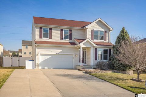 Photo of 16226 Cary Street, Omaha, NE 68136 (MLS # 22607999)