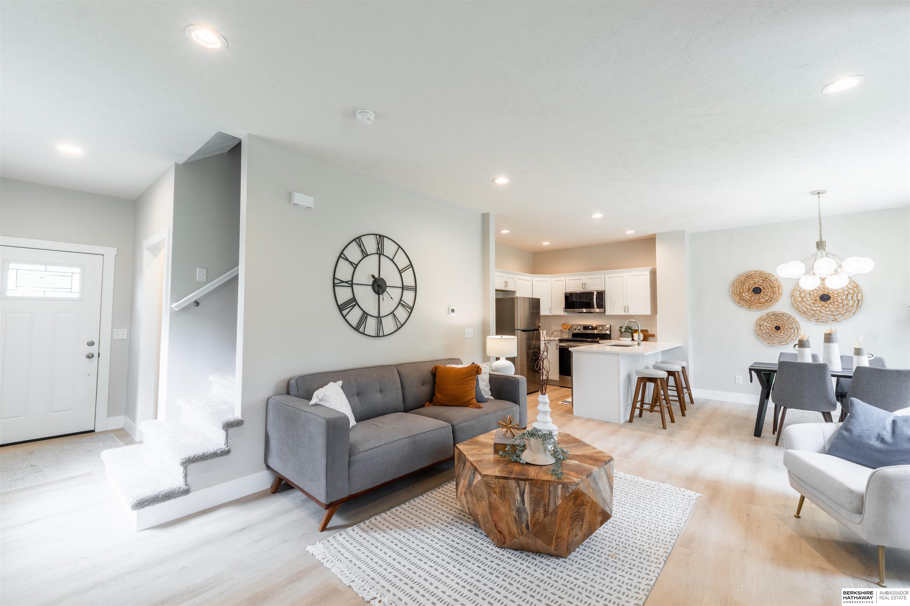 Omaha, Nebraska 68117, United States, 4 Bedrooms Bedrooms, ,3 BathroomsBathrooms,Residential,Active,159413