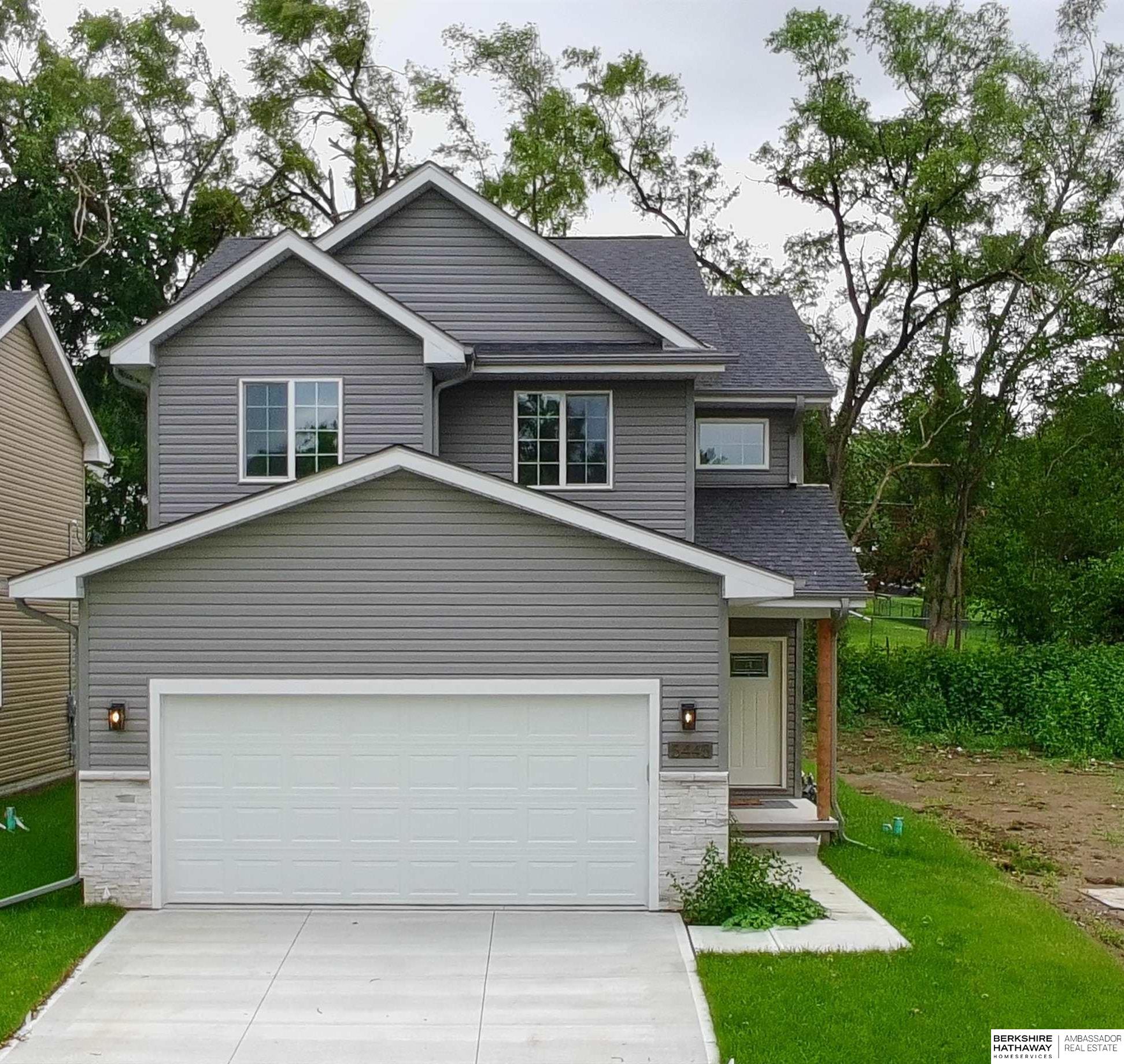 Omaha, Nebraska 68117, United States, 4 Bedrooms Bedrooms, ,3 BathroomsBathrooms,Residential,Active,159413