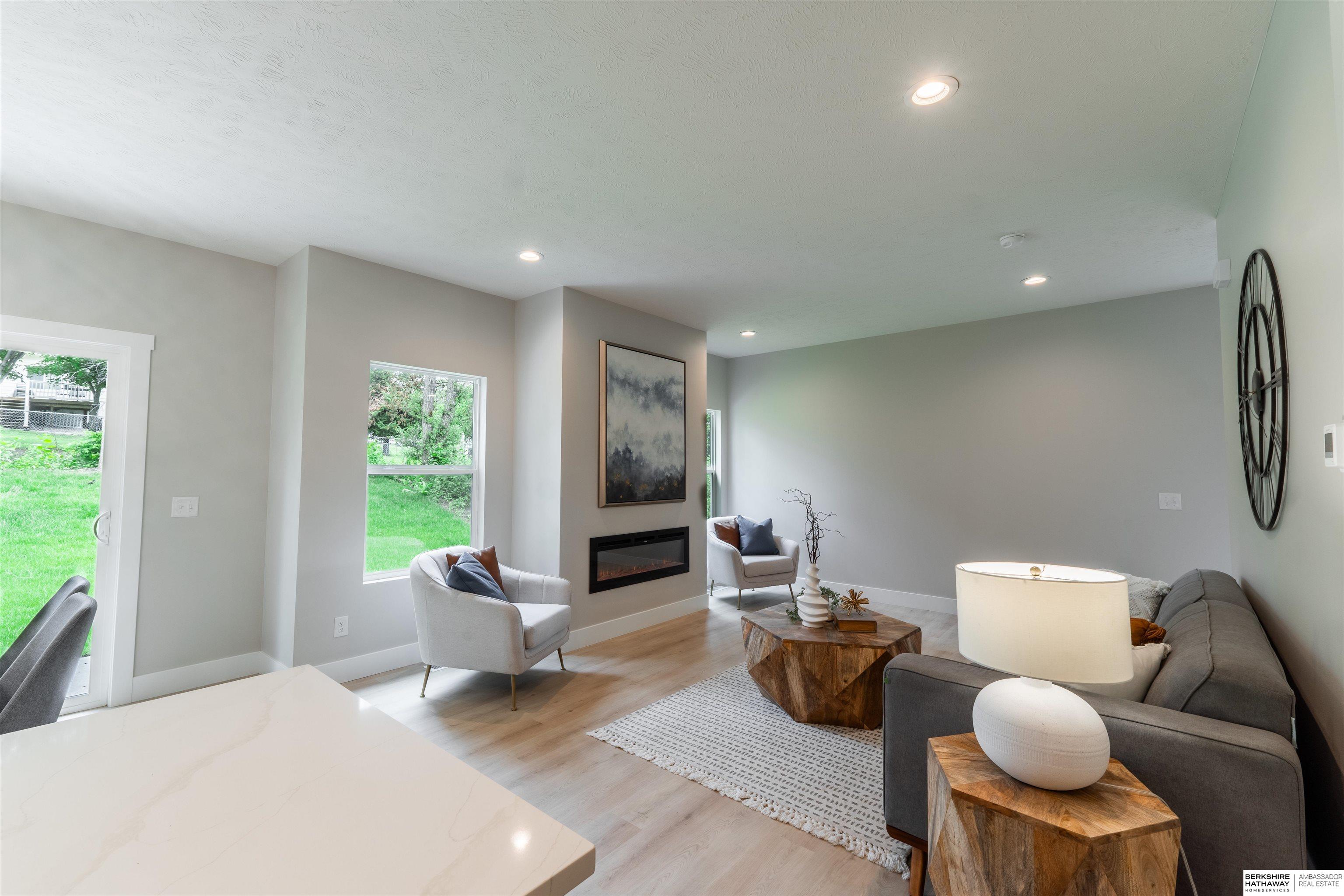 Omaha, Nebraska 68117, United States, 4 Bedrooms Bedrooms, ,3 BathroomsBathrooms,Residential,Active,159413