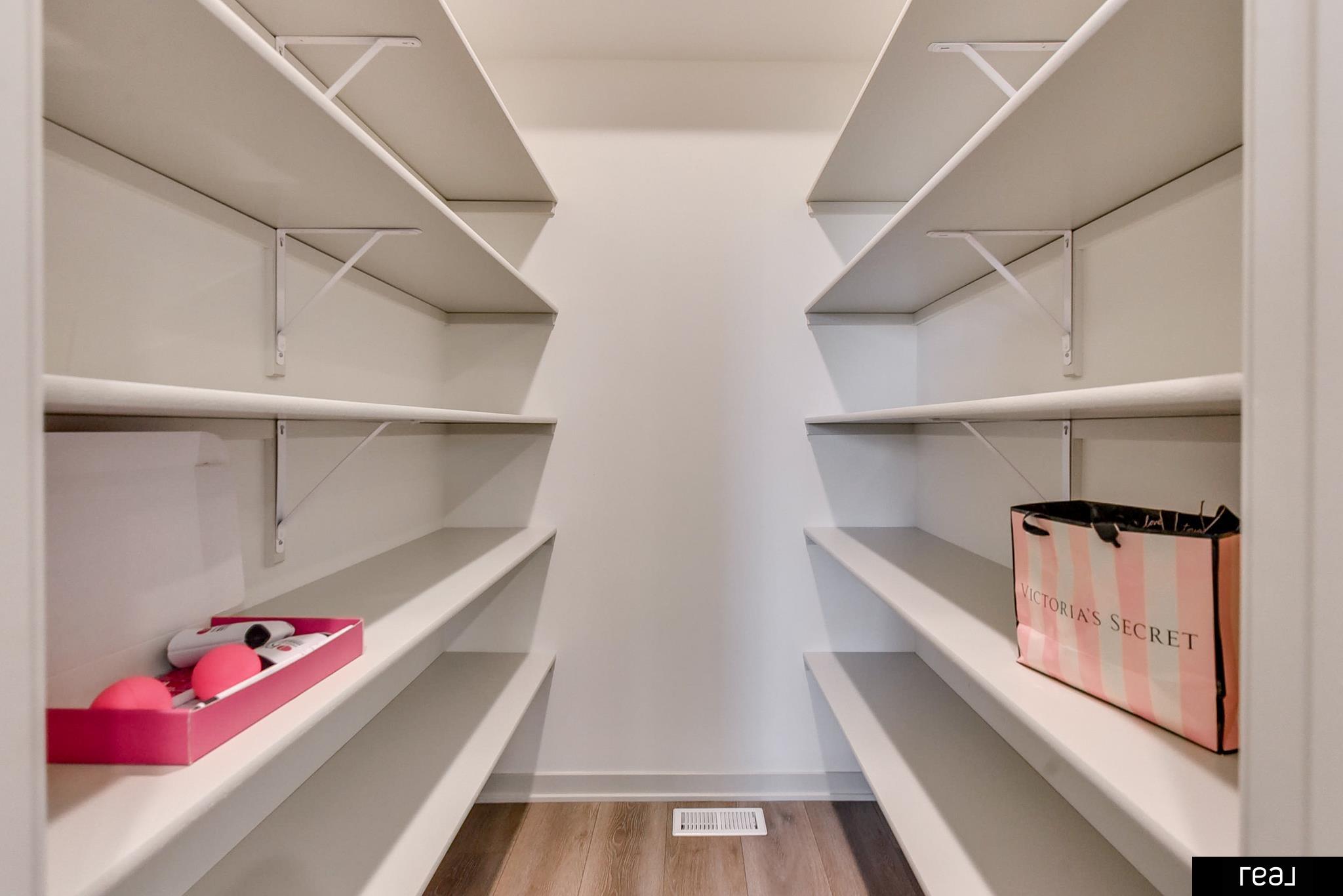 Omaha, Nebraska 68136, United States, 4 Bedrooms Bedrooms, ,4 BathroomsBathrooms,Residential,Active,23644