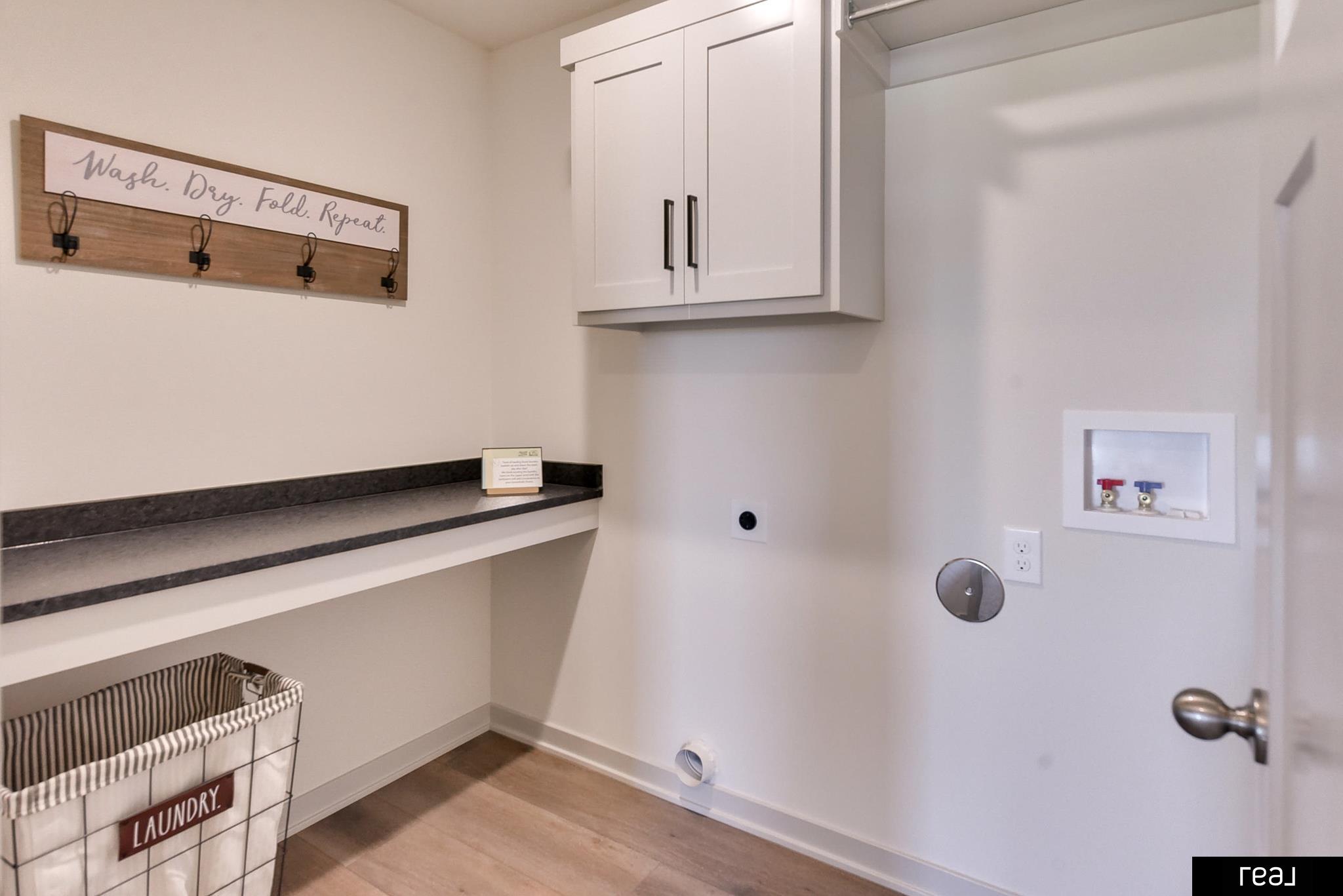 Omaha, Nebraska 68136, United States, 4 Bedrooms Bedrooms, ,4 BathroomsBathrooms,Residential,Active,23644