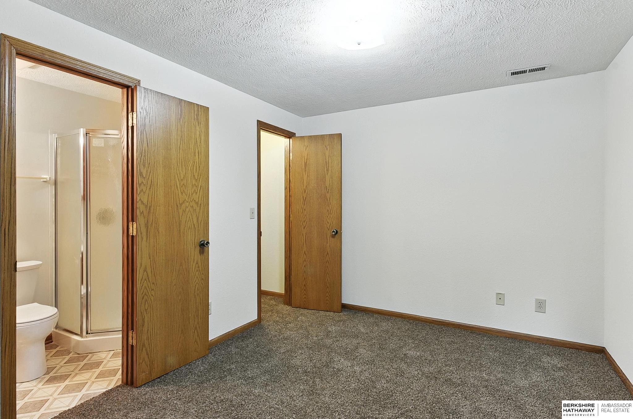 Omaha, Nebraska 68144, United States, 3 Bedrooms Bedrooms, ,3 BathroomsBathrooms,Residential,Active,158711