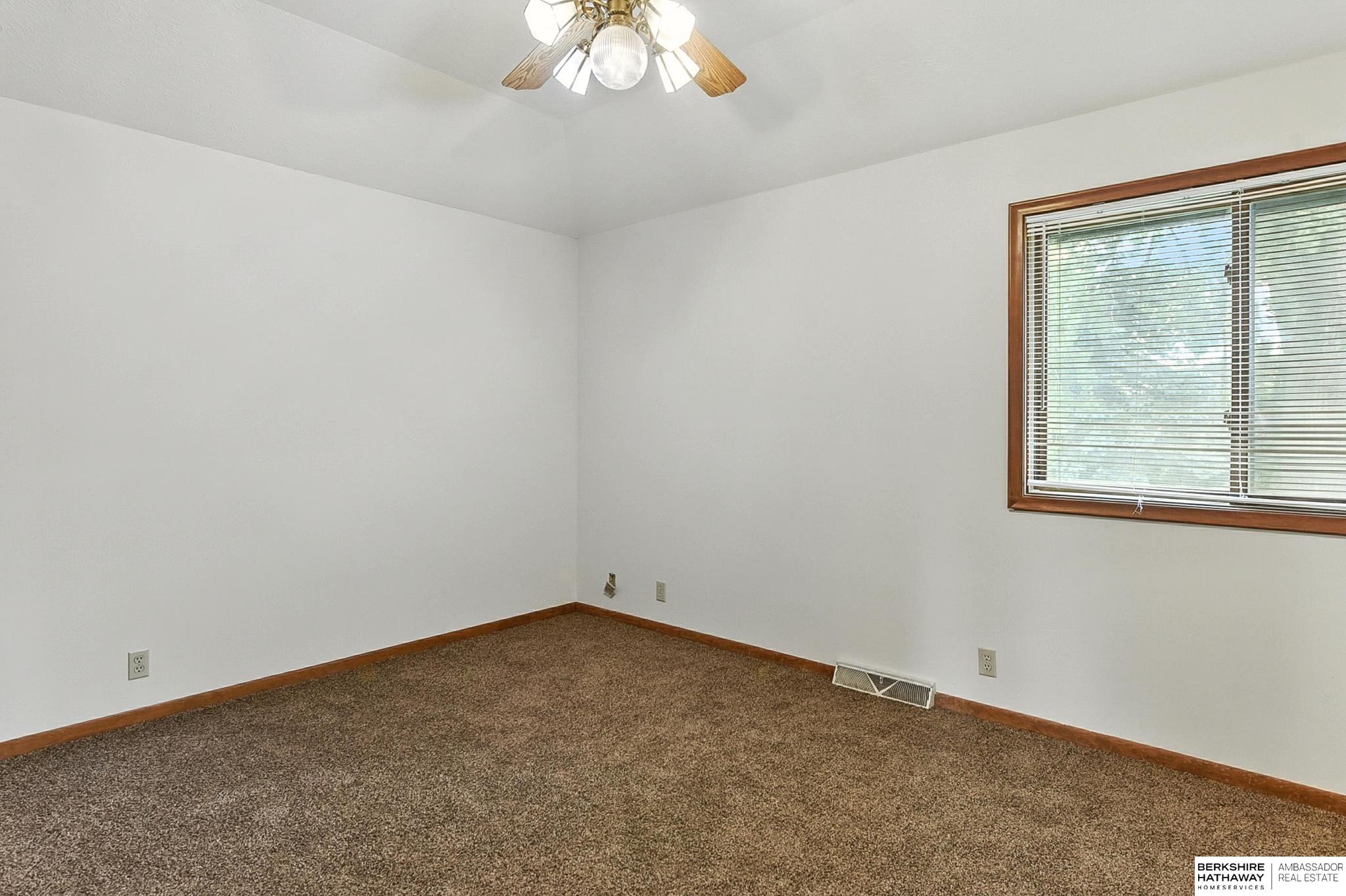 Omaha, Nebraska 68144, United States, 3 Bedrooms Bedrooms, ,3 BathroomsBathrooms,Residential,Active,158711