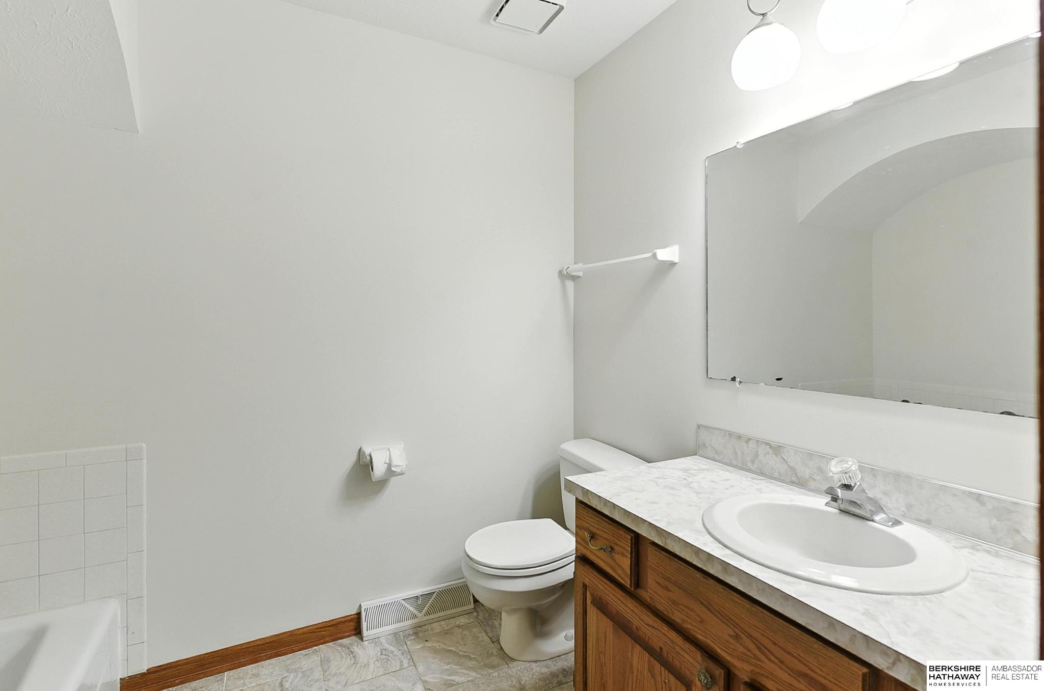 Omaha, Nebraska 68144, United States, 3 Bedrooms Bedrooms, ,3 BathroomsBathrooms,Residential,Active,158711