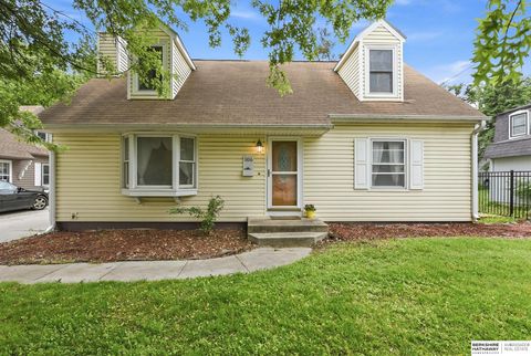 Photo of 1106 Bluff Street, Bellevue, NE 68005 (MLS # 22614398)