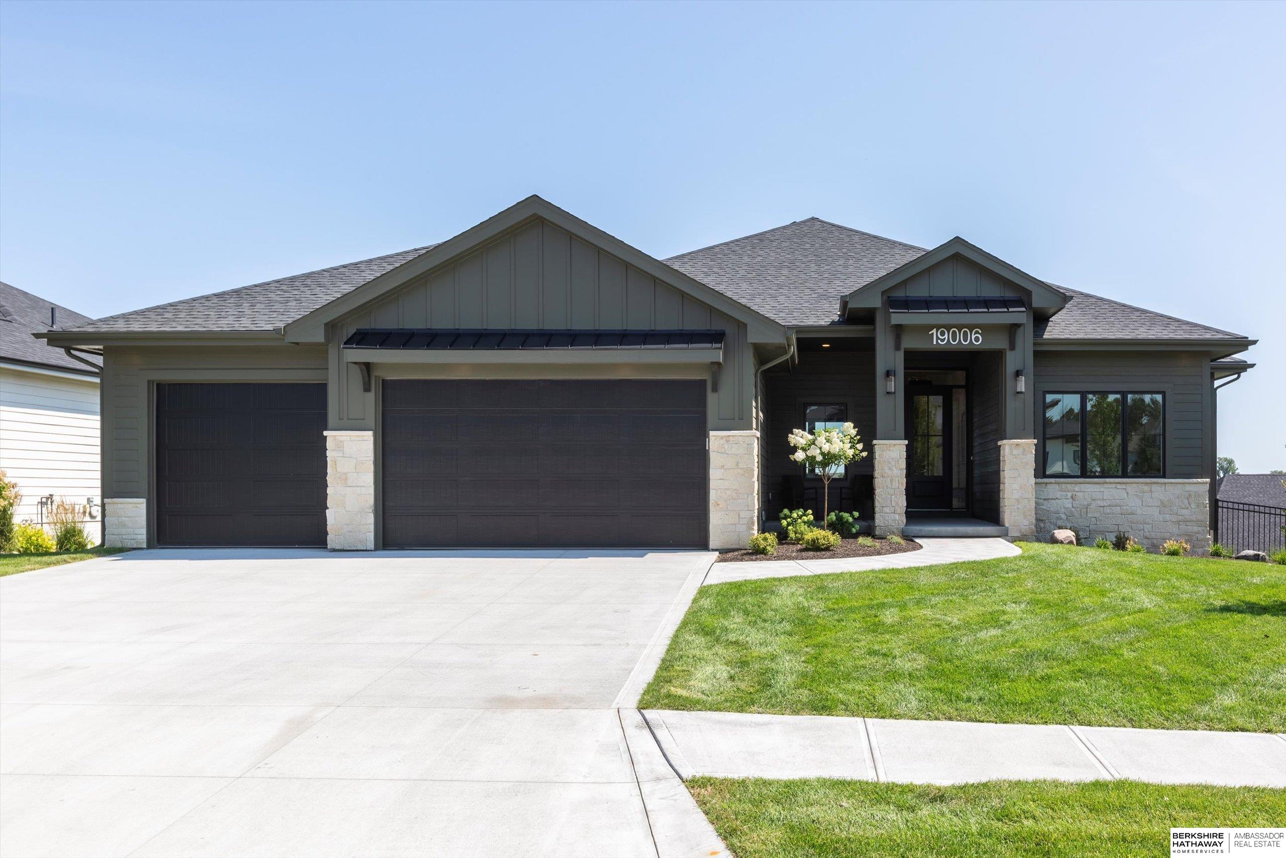 Gretna, Nebraska 68028, United States, 4 Bedrooms Bedrooms, ,3 BathroomsBathrooms,Residential,Active,178391