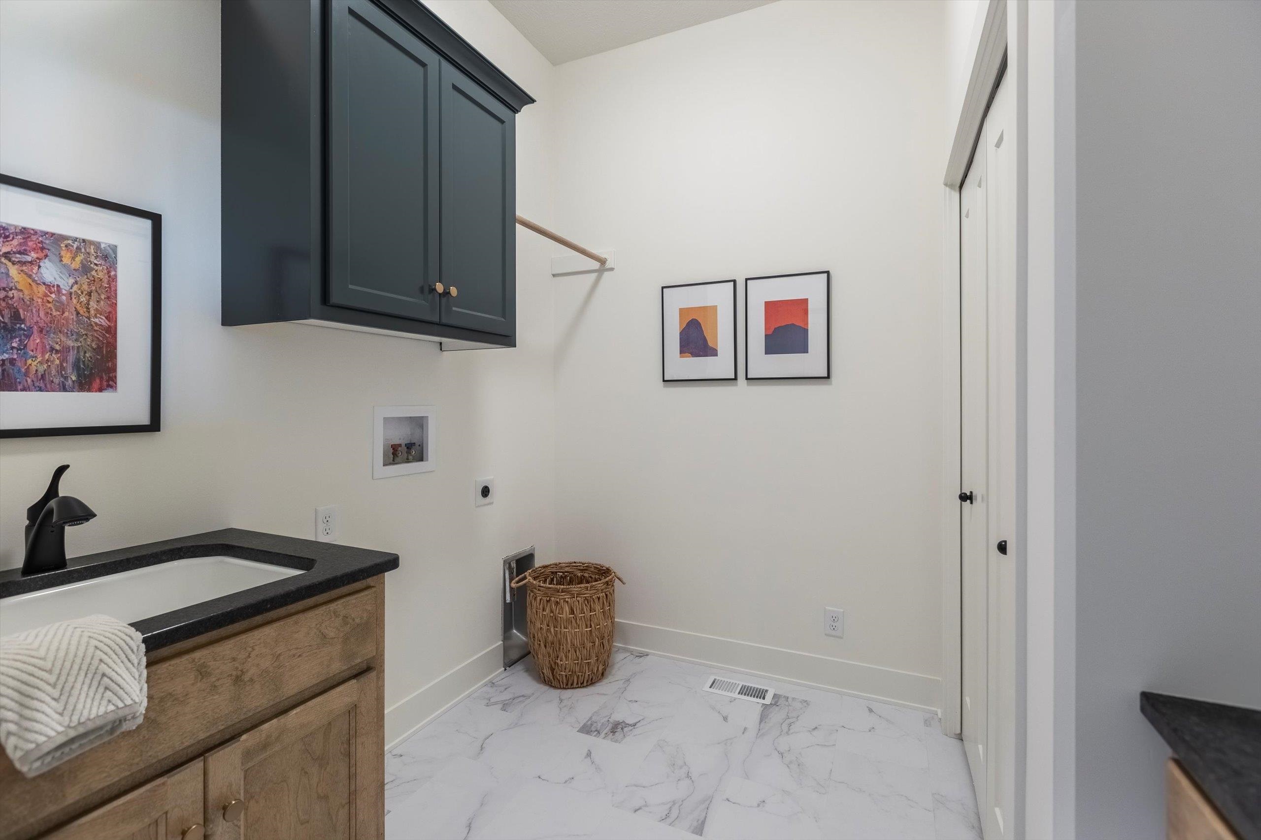 Gretna, Nebraska 68028, United States, 4 Bedrooms Bedrooms, ,3 BathroomsBathrooms,Residential,Active,178391