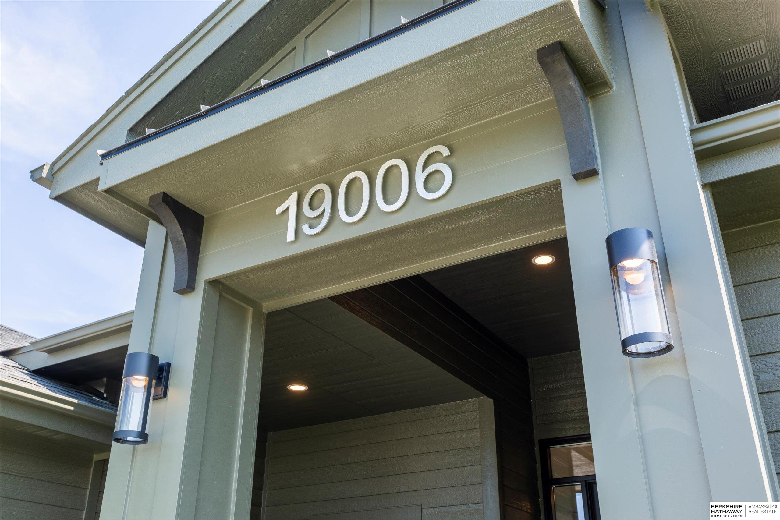 Gretna, Nebraska 68028, United States, 4 Bedrooms Bedrooms, ,3 BathroomsBathrooms,Residential,Active,178391