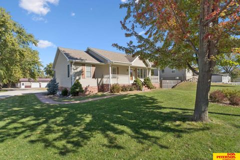 Photo of 620 Ridgeland Avenue, Fremont, NE 68025 (MLS # 22530561) Photo of 620 Ridgeland Avenue, Fremont, NE 68025 (MLS # 22530561)