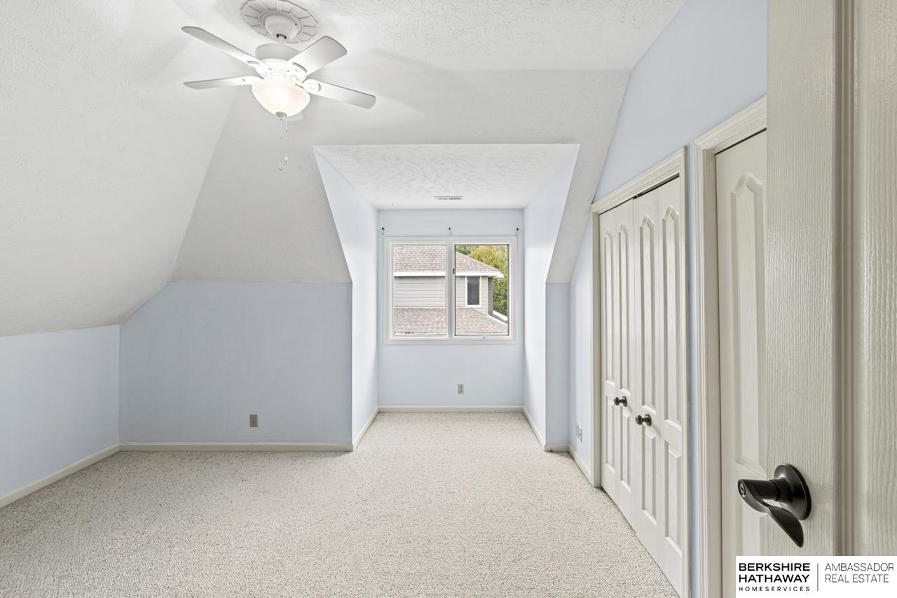 Omaha, Nebraska 68118, United States, 5 Bedrooms Bedrooms, ,3 BathroomsBathrooms,Residential,Pending,208498