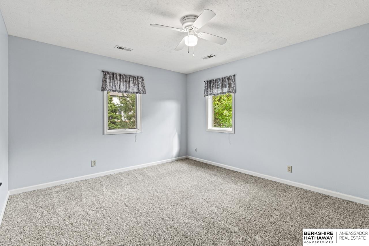 Omaha, Nebraska 68118, United States, 5 Bedrooms Bedrooms, ,3 BathroomsBathrooms,Residential,Pending,208498