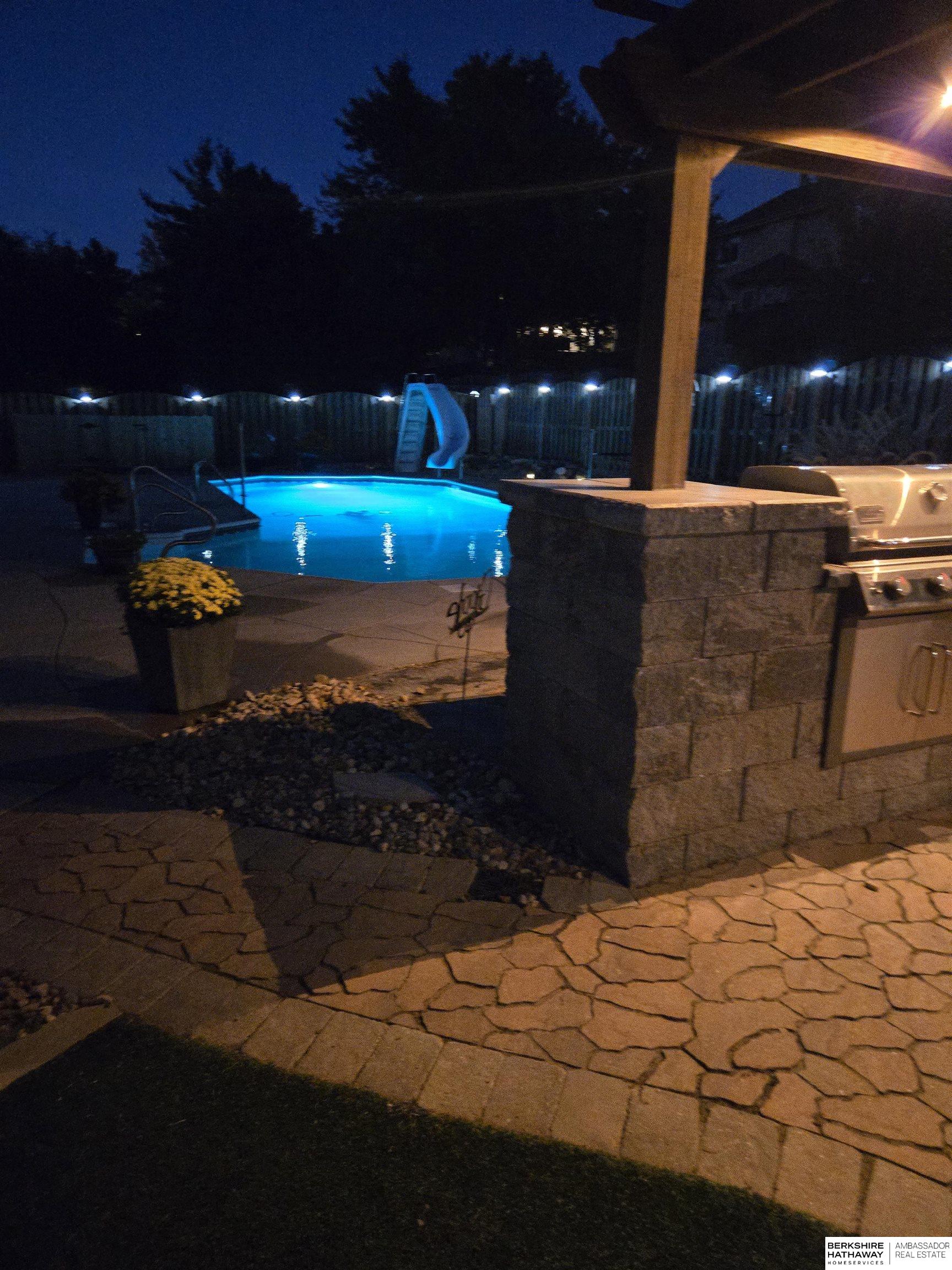 Omaha, Nebraska 68118, United States, 5 Bedrooms Bedrooms, ,3 BathroomsBathrooms,Residential,Pending,208498