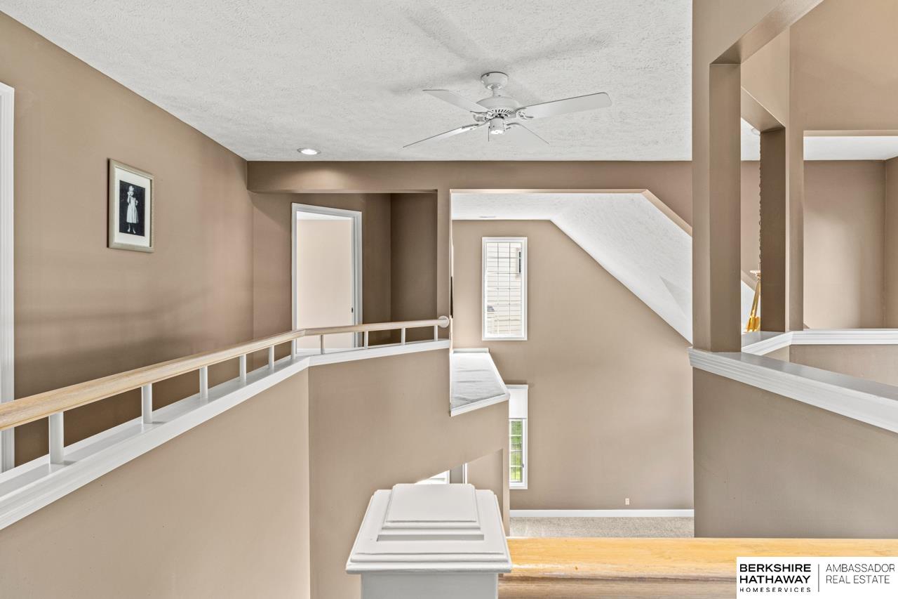 Omaha, Nebraska 68118, United States, 5 Bedrooms Bedrooms, ,3 BathroomsBathrooms,Residential,Pending,208498