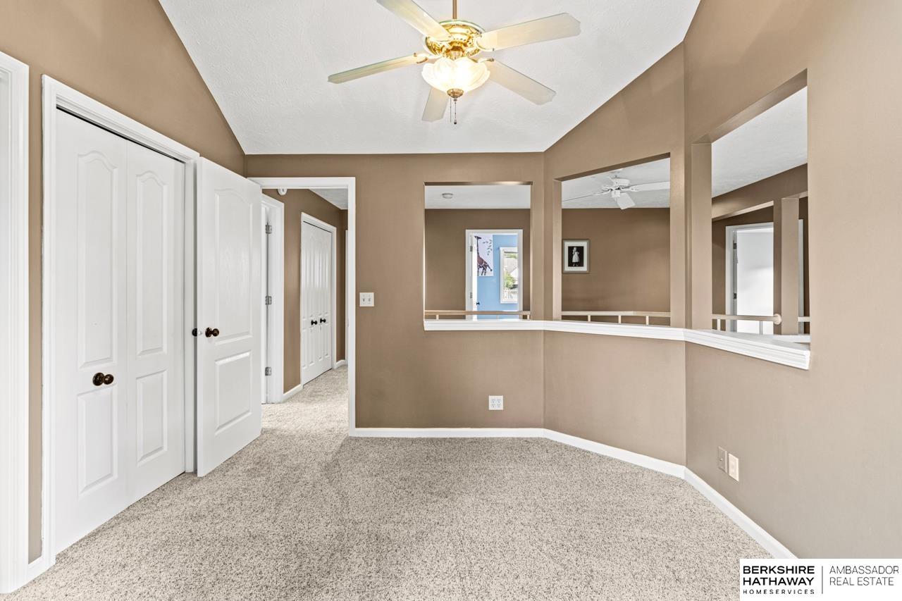 Omaha, Nebraska 68118, United States, 5 Bedrooms Bedrooms, ,3 BathroomsBathrooms,Residential,Pending,208498